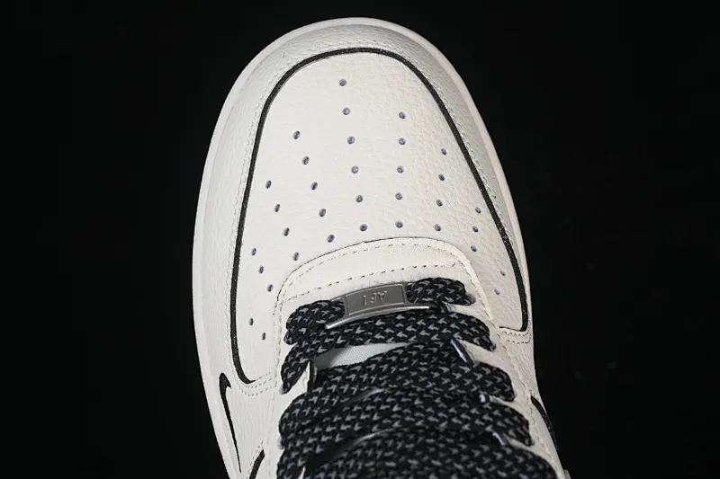 All categories Nk Air Force 1 Air Force series Nk Air Force 1 Low Air Force low top Nike Air Force 1'07 Low Supreme co-branded beige and black edge Air Force 1 low top casual sneakers XX3168-220